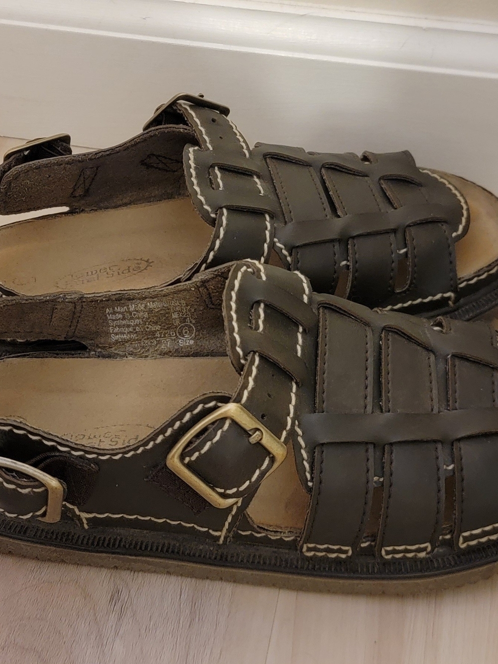 LOWER EAST SIDE Dark Brown Leather Fisherman Sandals with Brass Buckles